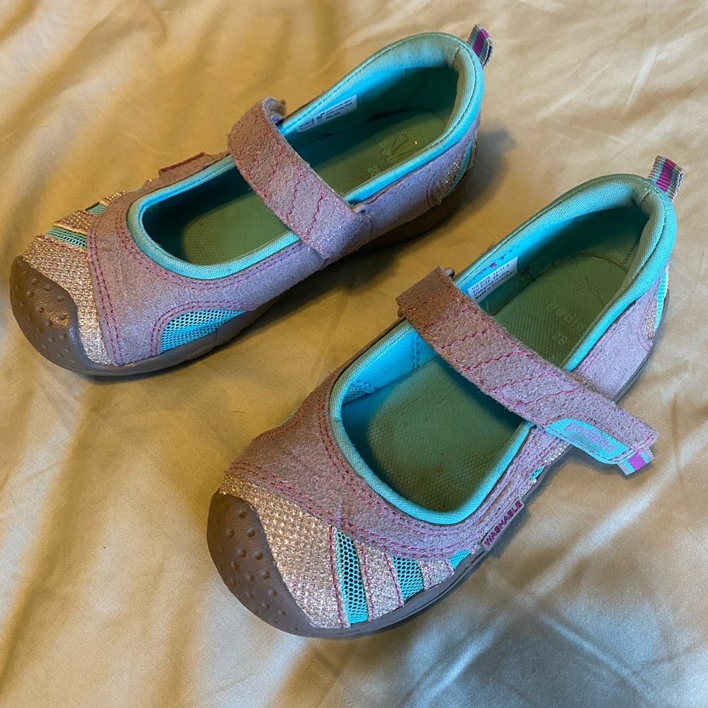 Pediped Velcro Flats size 28 or 11-11.5